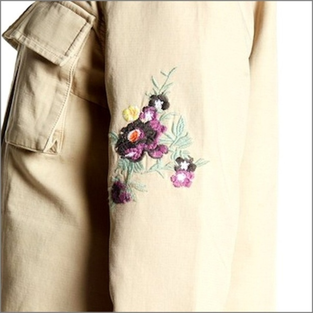 NWT Levi's Military Style Floral Sleeve Jacket #1S - Picture 3 of 7